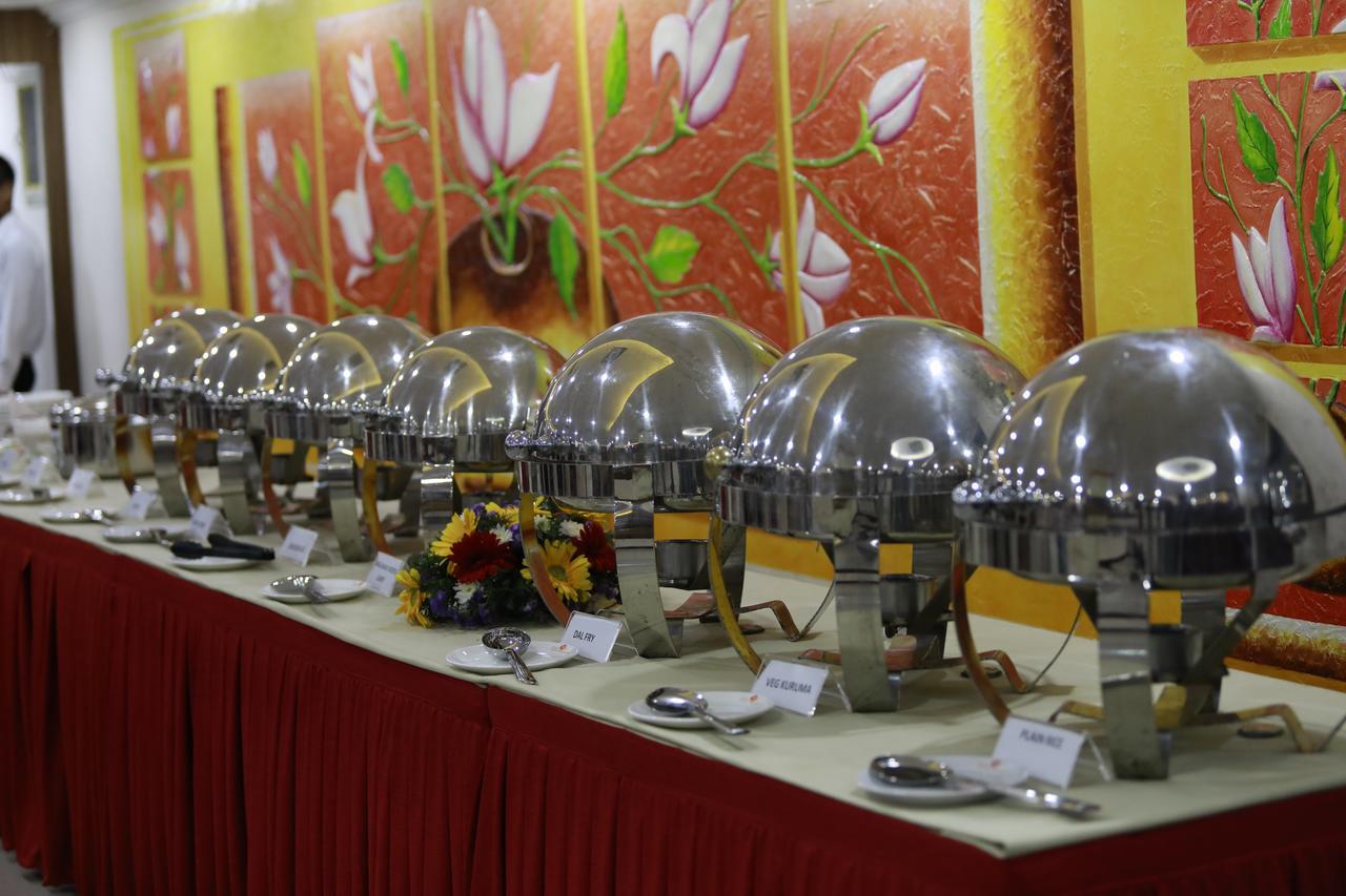 Hotel Horizon International Tullipurmbu 외부 사진